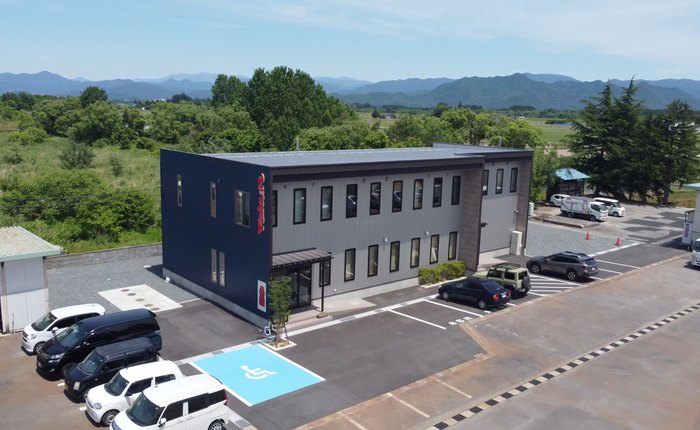 米沢ヤクルト販売 本社社屋(空撮)